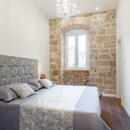 Antique Stone شقة